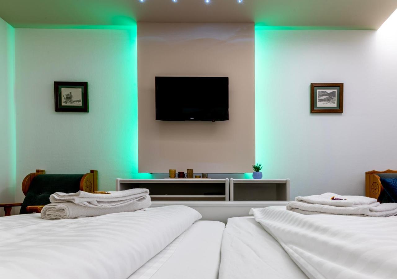 Hotel Aquamarin Бад-Міттерндорф Екстер'єр фото